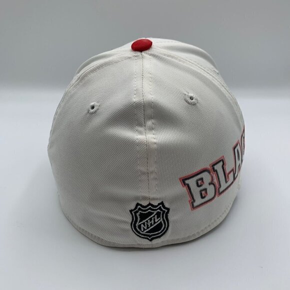 Chicago Blackhawks NHL White Reebok Center Ice Stretch Fitted Hat Mens L/XL - Picture 4 of 6